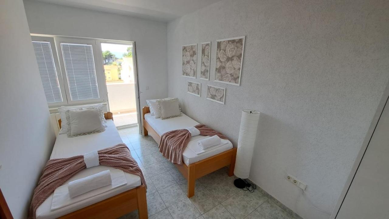 Apartments Дуче Экстерьер фото